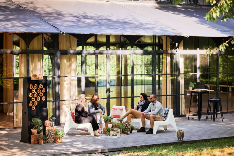 L'Orangerie du Château de Rajat est parfaite pour vos événements privés ou d'entreprise