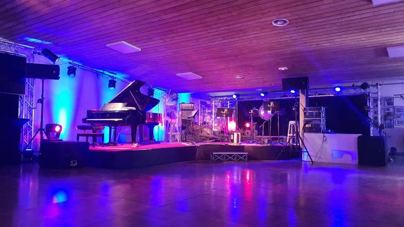 Salle de réception pour votre soirée casino jazzy à Lyon-Meyzieu JAZZ HOME