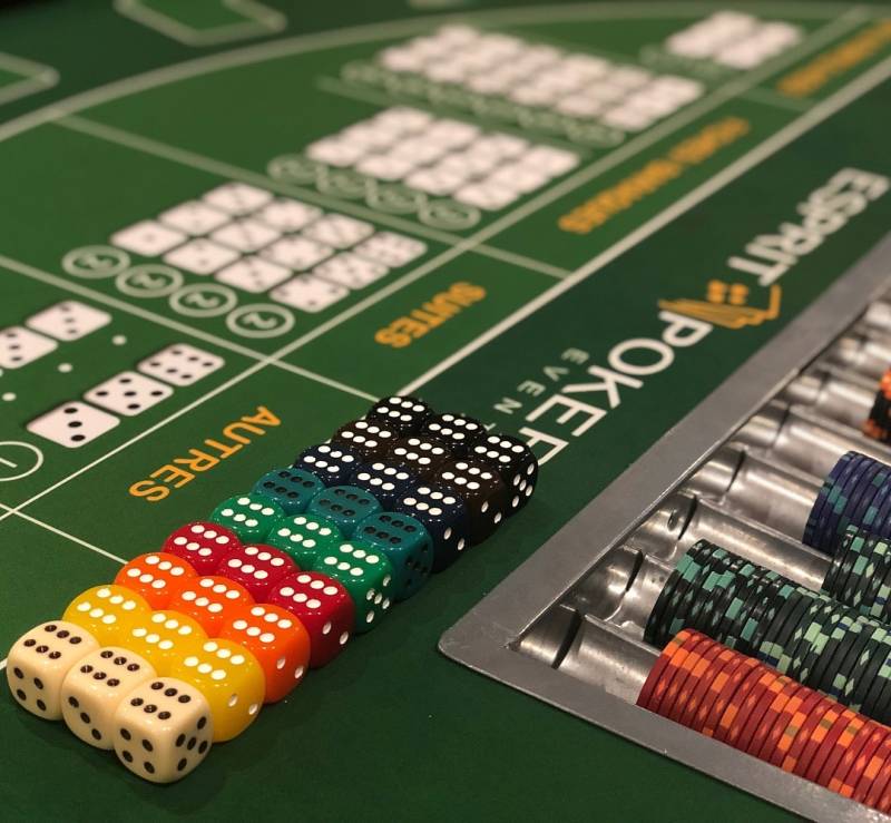 Table de dés de la Fortune Sic Bo pour vos soirées Casino