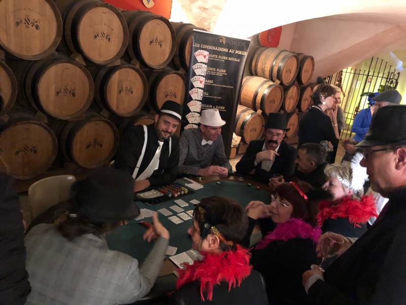 Plongez dans l'univers d'un tripot clandestin peaky Blinders grâce à nos animation casino pour entreprise