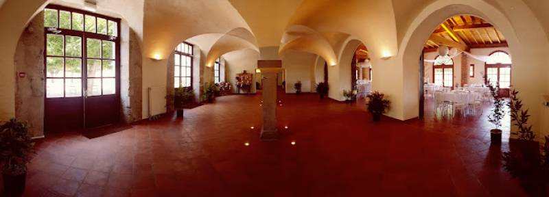 Des salons adaptés aux animations Casino au Château de Magneux dans la loire, près de Lyon