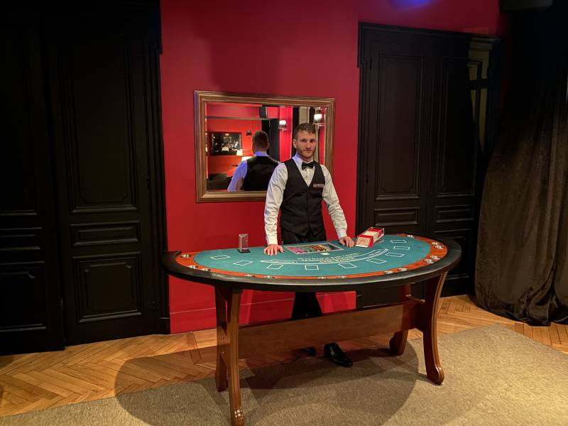 Animation BlacK Jack tables de jeu casino au Victoria Hall à Lyon
