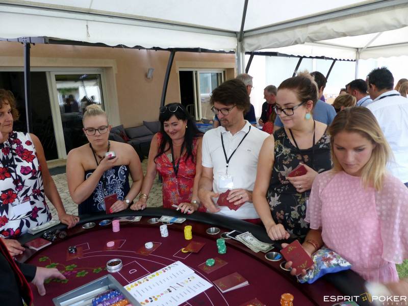 Wine activity in english for incentives and seminaries