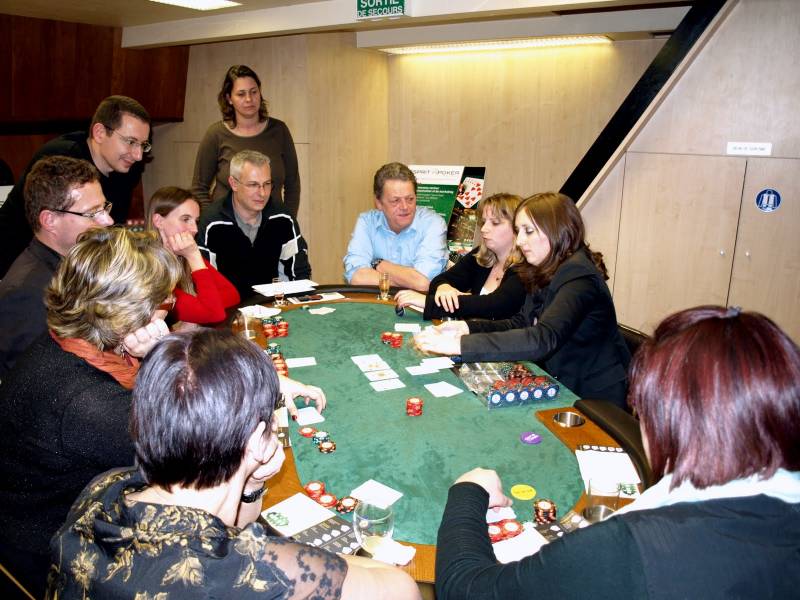 Animation poker sur la péniche ville de Lyon