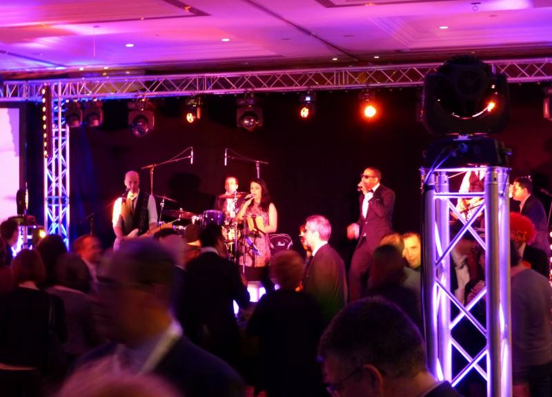 Ambiance musicale avec orchestre pour votre soirée Casino