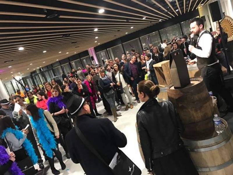 La Vente aux Enchères pour clôturer pour votre animation Casion Esprit Poker