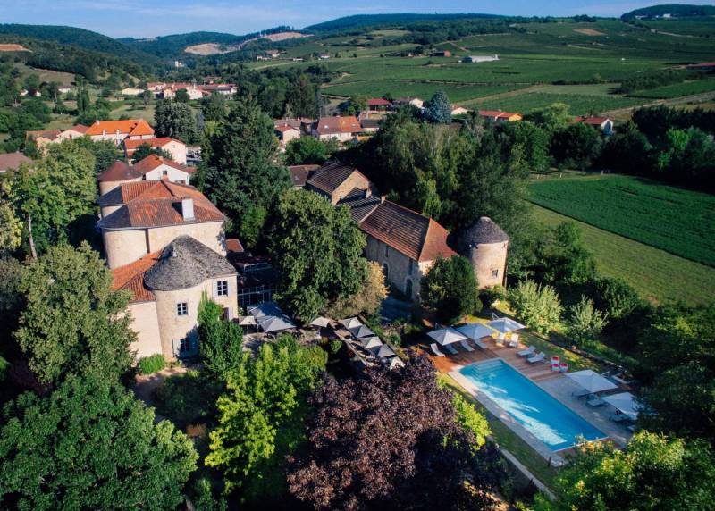 Le splendide et verdoyant domaine du château d'Igé pour vos évènements entreprise haut de gamme à Mâcon