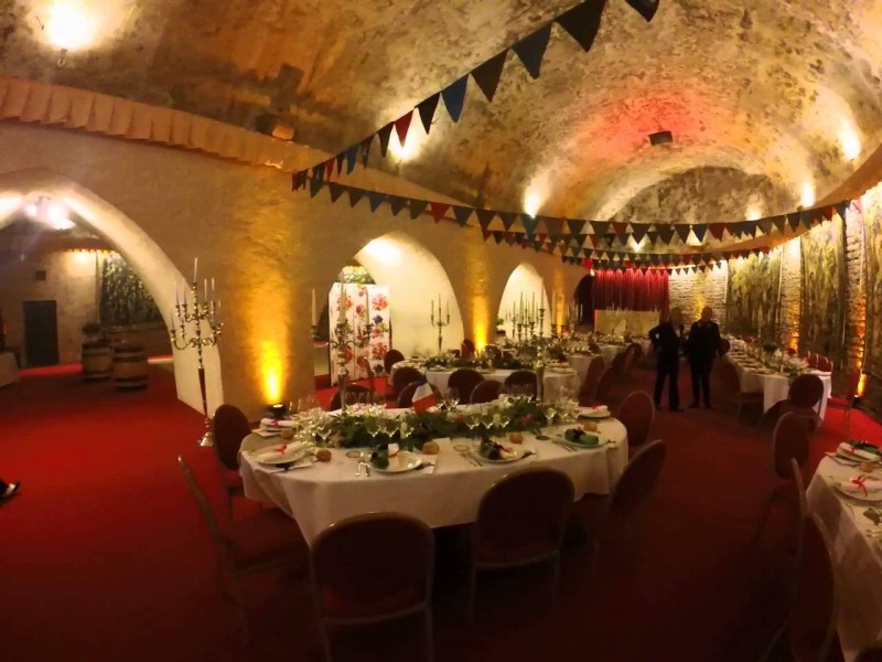 organisez une animation des vins à beaune dans le bastin médieval des hospices