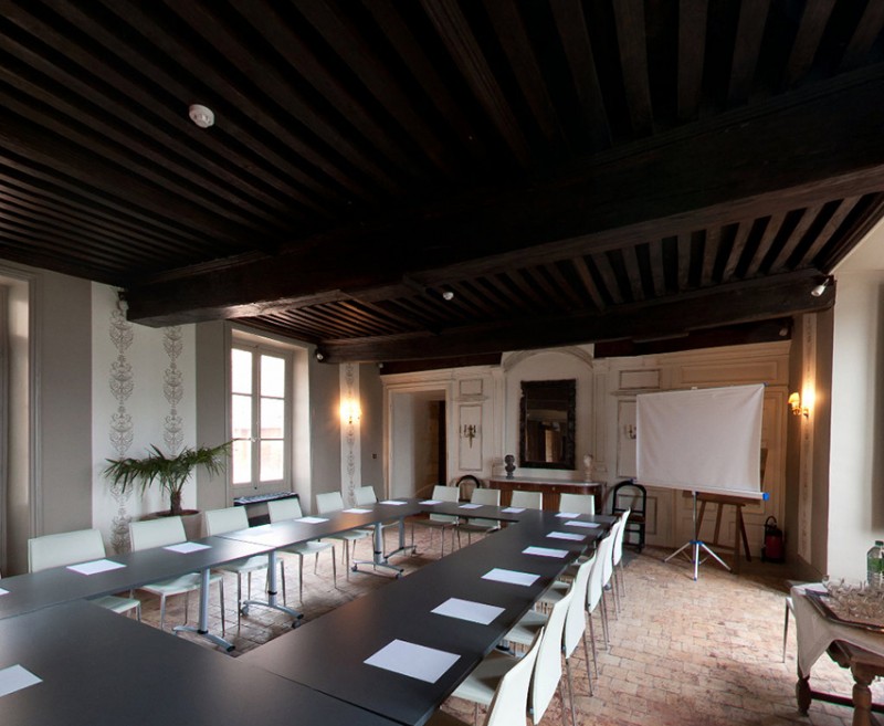 Des salons adaptés à nos animations Casino et Poker près de Lyon