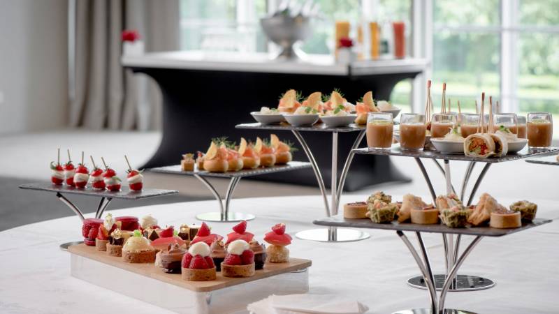 Cocktail dinatoire et animation casino  un mariage parfait pour un évènement réussi au Marriott de Lyon